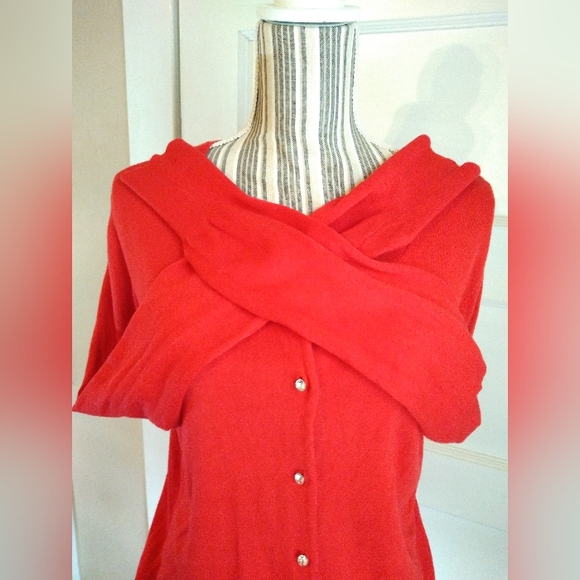 VTG Express red cardigan with diamond buttons! - l - Picture 3 of 6